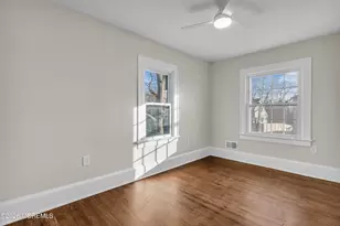 704 Oxford Way, Neptune Township, NJ 07753 - Photo 17