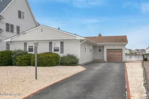 521 Bayview Dr, Toms River Township, NJ 08753 - Photo 17