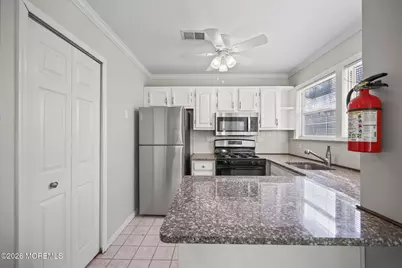 12 Duncan Way, Freehold, NJ 07728 - Photo 7