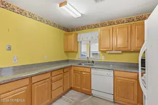 1912 Mt Juliano Ln, Toms River Township, NJ 08753 - Photo 11