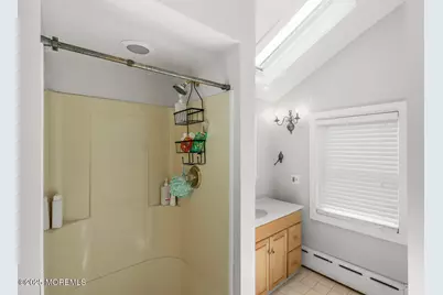 496 W Park Avenue, Ocean Twp, NJ 07755 - Photo 17