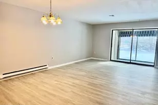 203 Covered Bridge Blvd, Manalapan Township, NJ 07726 - Photo 3