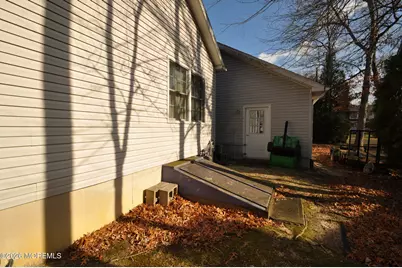 336 Arlington Avenue N, Bayville, NJ 08721 - Photo 7