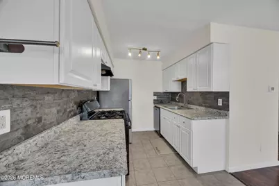 13 Quincy Circle #K, Dayton, NJ 08810 - Photo 11