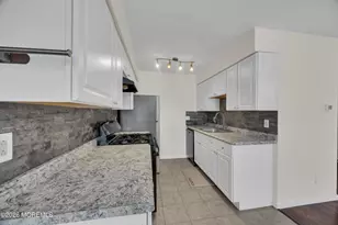 13 Quincy Cir, Dayton, NJ 08810 - Photo 11