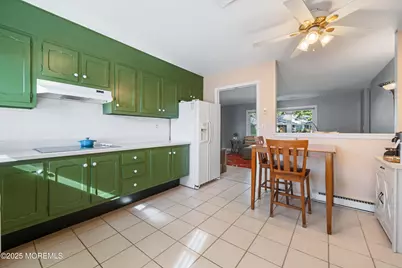 677B New Castle Court, Lakewood, NJ 08701 - Photo 3