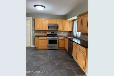 53 Fairview Drive, Middletown, NJ 07748 - Photo 7