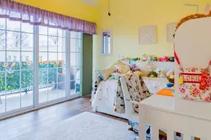 319 Regency Pl, Woodbridge Township, NJ 07095 - Photo 11