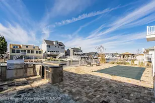 18 Halsey Dr, Brick, NJ 08723 - Photo 35