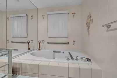 8 Ross Court, Oakhurst, NJ 07755 - Photo 19