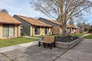 4 Dickinson Ct, Red Bank, NJ 07701 - Photo 3