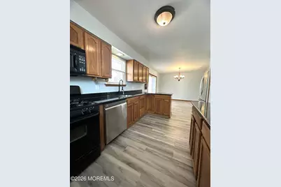 185 Ravenwood Boulevard, Barnegat, NJ 08005 - Photo 5