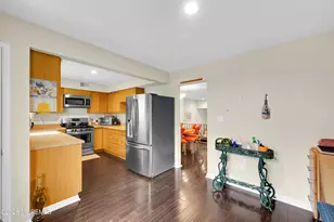 181 Clubhouse Dr, Middletown, NJ 07748 - Photo 7