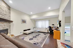 181 Clubhouse Dr, Middletown, NJ 07748 - Photo 3