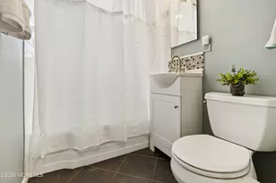 108 Elm Dr, Neptune Township, NJ 07754 - Photo 19