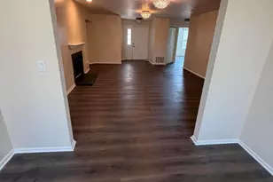 1021 Waters Edge Dr, Toms River Township, NJ 08753 - Photo 5