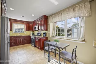 48 Hedgewood Rd, Howell Township, NJ 07731 - Photo 9