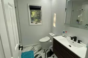 604 Van Note Pkwy, Oakhurst, NJ 07755 - Photo 17