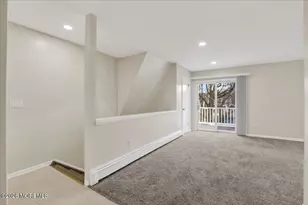 21 Washington St, Red Bank, NJ 07701 - Photo 7