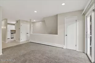 21 Washington St, Red Bank, NJ 07701 - Photo 11