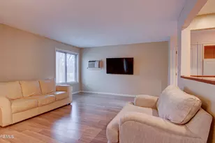 167 Amberly Dr, Manalapan Township, NJ 07726 - Photo 9