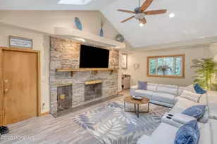 12 Crest Dr, Colts Neck Township, NJ 07722 - Photo 11