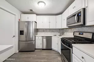 162 Frontier Way, Tinton Falls, NJ 07753 - Photo 9