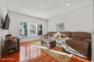 7 Salter Ct, Manalapan Township, NJ 07726 - Photo 15