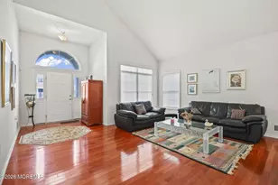 7 Salter Ct, Manalapan Township, NJ 07726 - Photo 3