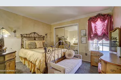 44 Kentucky Way, Freehold, NJ 07728 - Photo 43