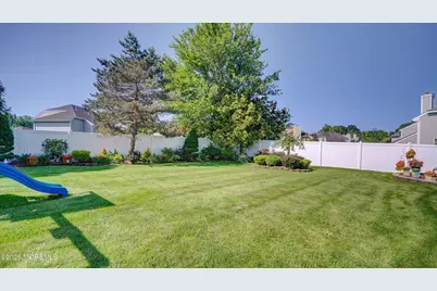 44 Kentucky Way, Freehold, NJ 07728 - Photo 47