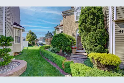 44 Kentucky Way, Freehold, NJ 07728 - Photo 3