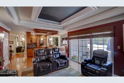 44 Kentucky Way, Freehold, NJ 07728 - Photo 15