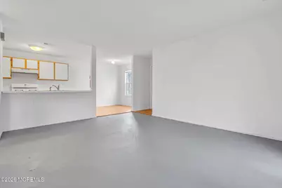 25 Des Moines Court, Tinton Falls, NJ 07712 - Photo 5