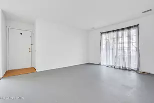 25 Des Moines Ct, Tinton Falls, NJ 07712 - Photo 9