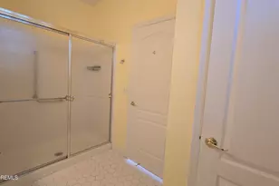 16 Golden Willows Ave, Lakewood, NJ 08701 - Photo 11