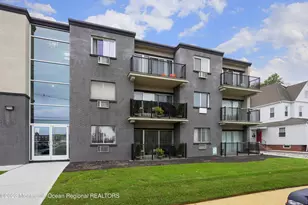 21 Leroy Pl, Red Bank, NJ 07701 - Photo 11