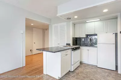 21 Leroy Place #2F, Red Bank, NJ 07701 - Photo 5