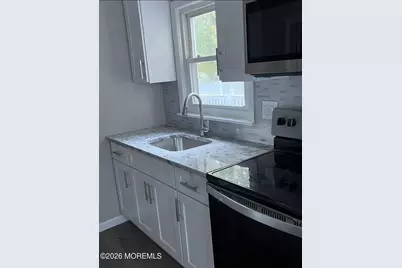 539 Olive Place, Woodbridge Township, NJ 07095 - Photo 5