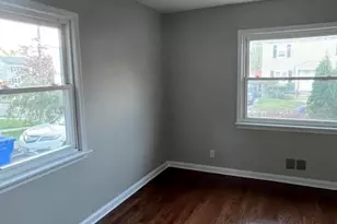 539 Olive Pl, Woodbridge Township, NJ 07095 - Photo 3