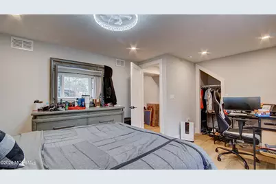 270 Grant Avenue, Eatontown, NJ 07724 - Photo 23