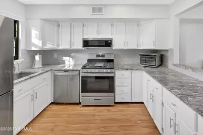 51 Queens Way, Englishtown, NJ 07726 - Photo 5