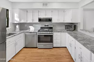 51 Queens Way, Englishtown, NJ 07726 - Photo 5