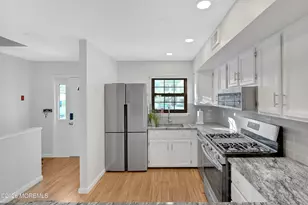 51 Queens Way, Englishtown, NJ 07726 - Photo 5