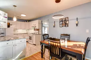 112 Teakwood Dr, Brick, NJ 08723 - Photo 9