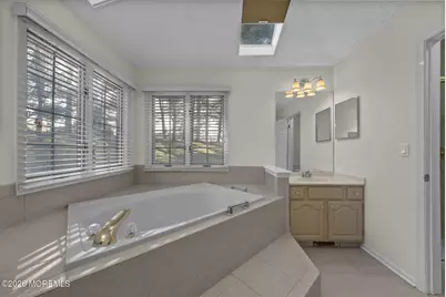 99 Caldwell Terrace, Marlboro Township, NJ 07746 - Photo 27