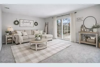 72 Fieldcrest Way, Hazlet Township, NJ 07730 - Photo 13