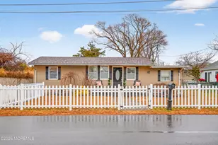 655 Ellicott Ave, Toms River Township, NJ 08753 - Photo 1