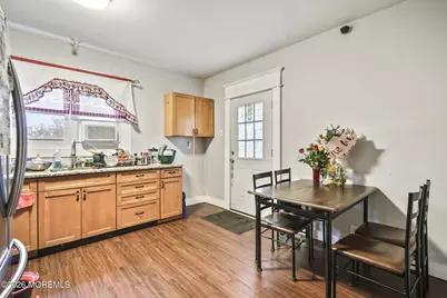 21 Broadway Road, Freehold, NJ 07728 - Photo 9