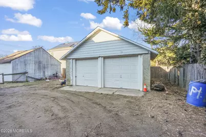 21 Broadway Road, Freehold, NJ 07728 - Photo 5